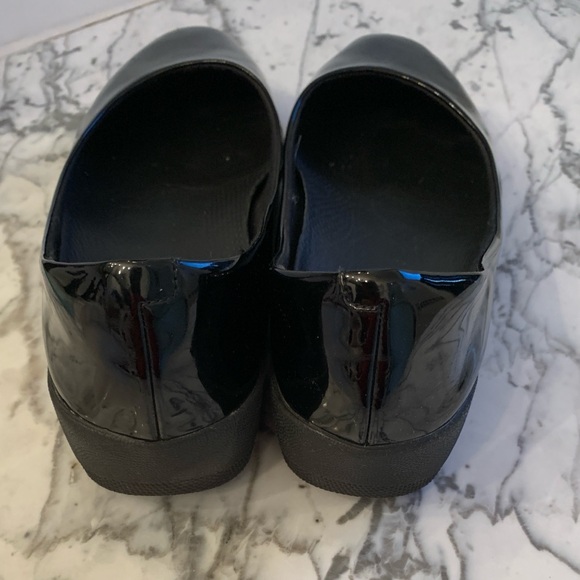 Fitflop Slip Ons 8.5 - Picture 3 of 11